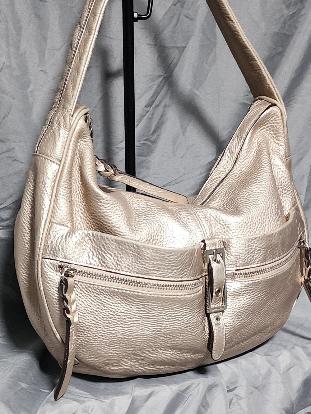 B. Makowsky Metallic Leather Hobo Shoulderbag Purse